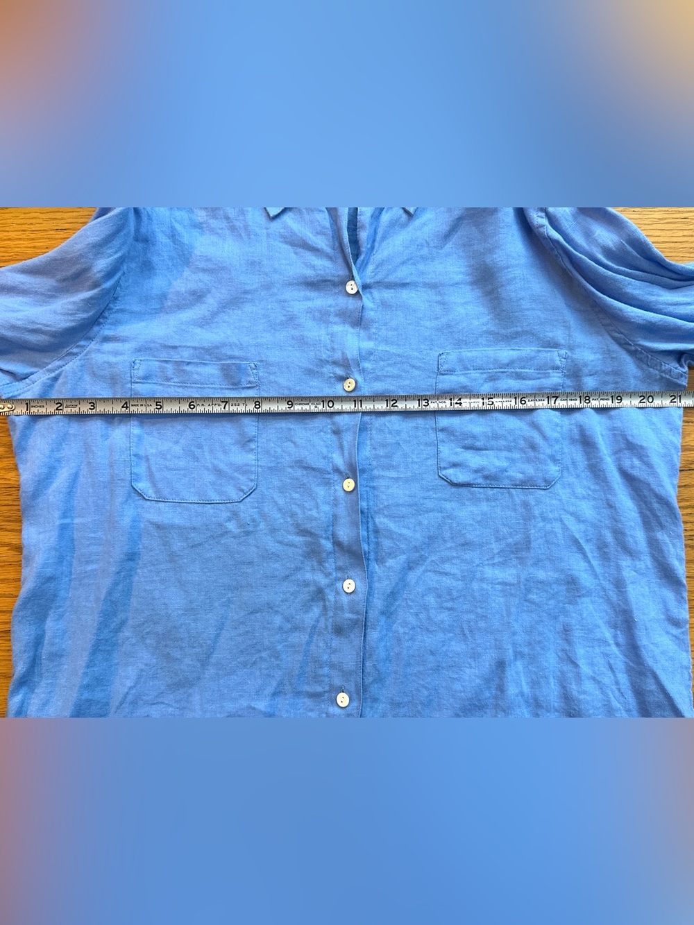 Lilly Pulitzer Medium Light Blue ‘Sea View Linen’ 100% sea linen Button down - Picture 3 of 5